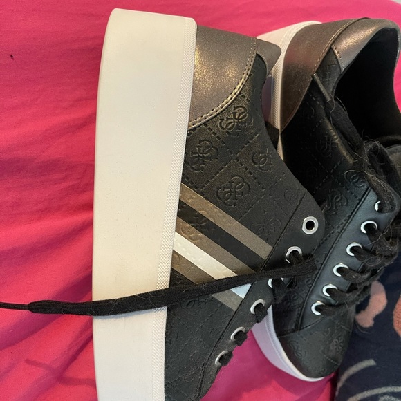 guess platform sneakers